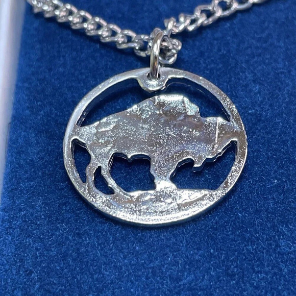 Five Cents Buffalo Necklace Silver tone NOS - Picture 3 of 5